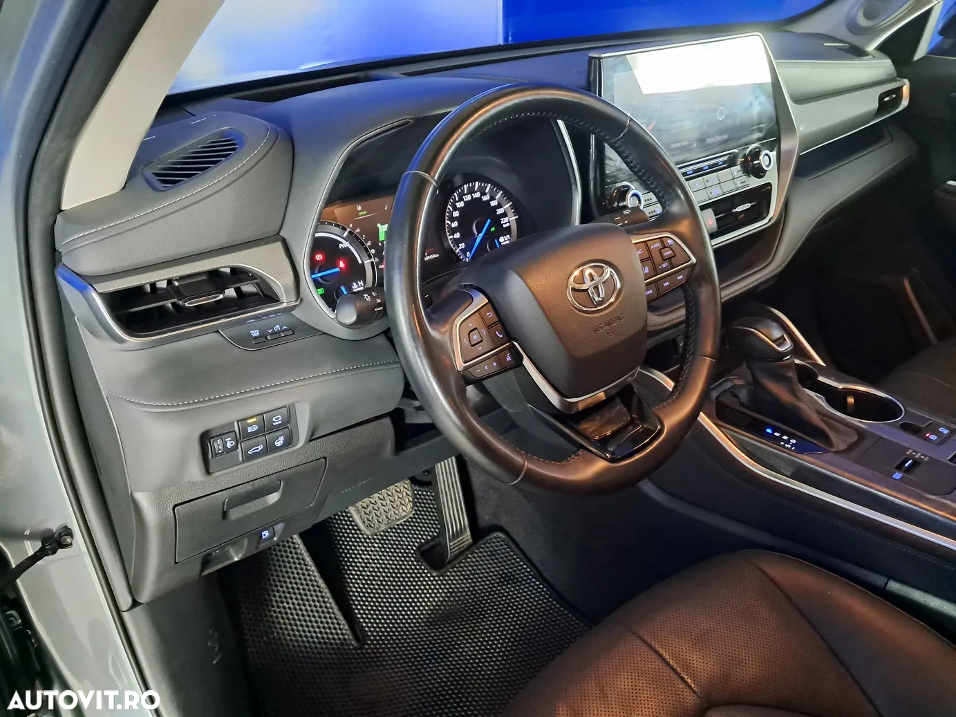 Toyota Highlander - 10