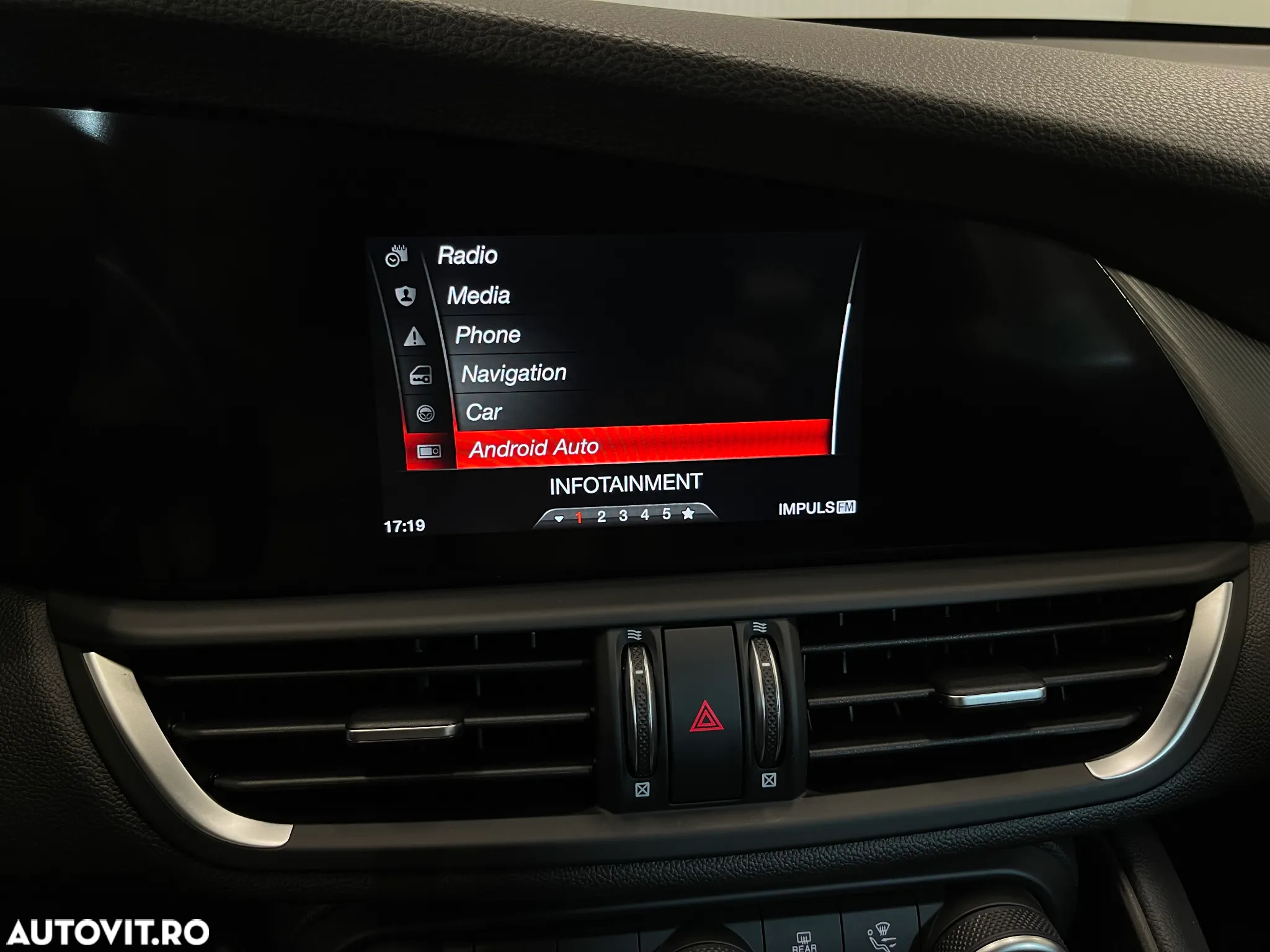 Alfa Romeo Giulia 2.2 Diesel AT8-Q4 Veloce - 16