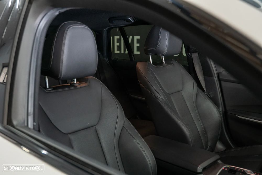 BMW 320 e Pack Desportivo M Auto - 24