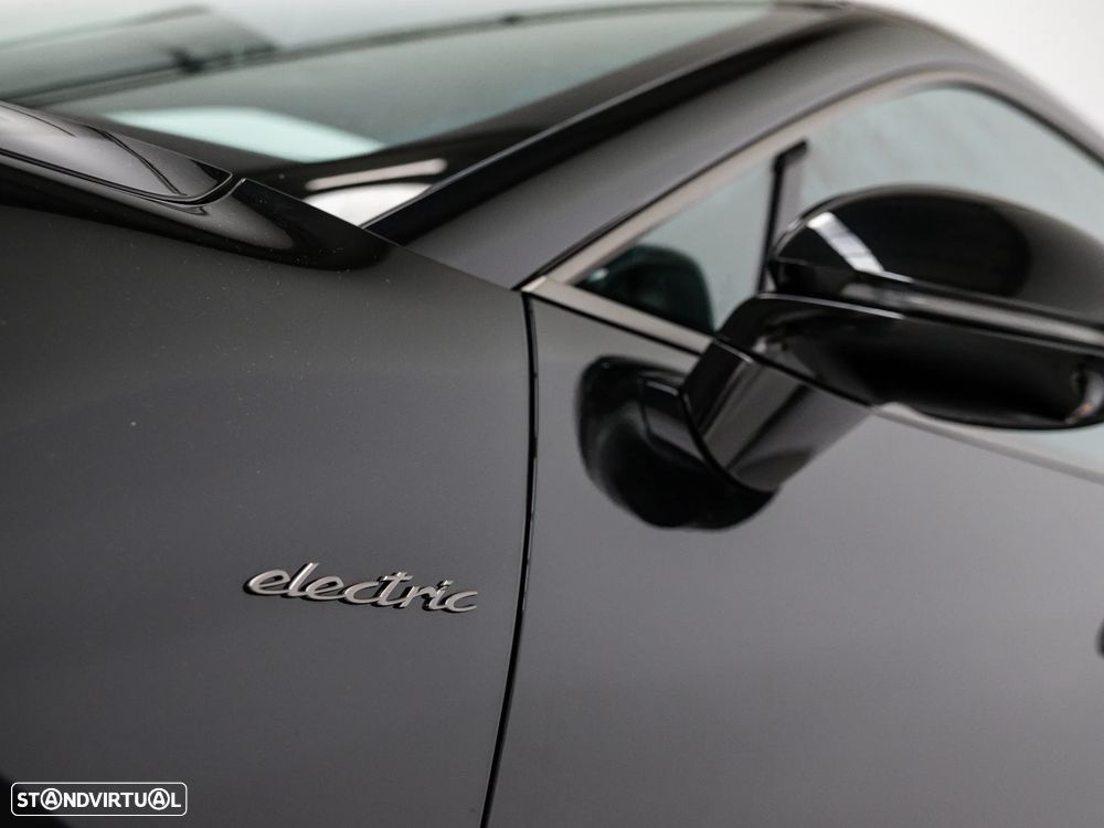 Porsche Cayenne Electric Turbo - 12