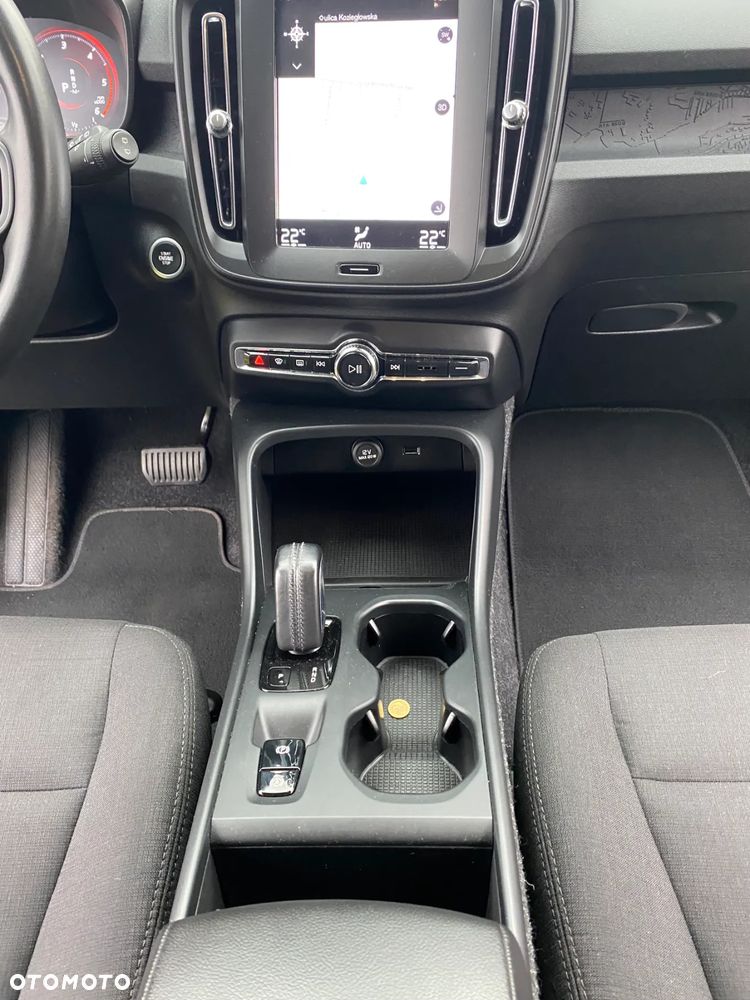 Volvo XC 40 - 22