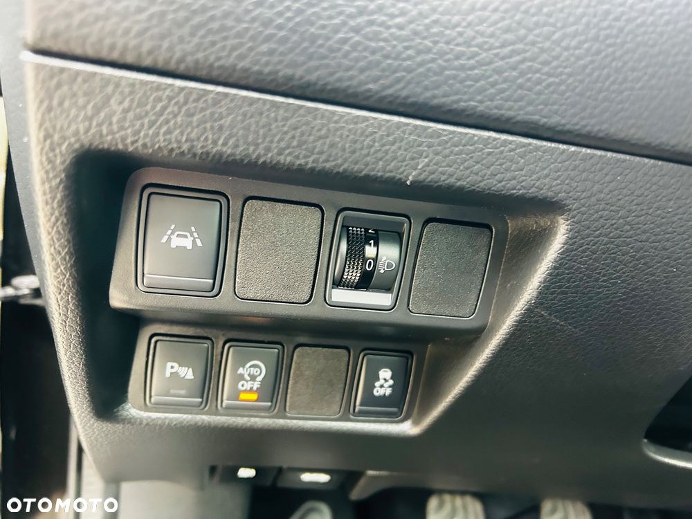 Nissan Qashqai 1.2 DIG-T N-Connecta - 26