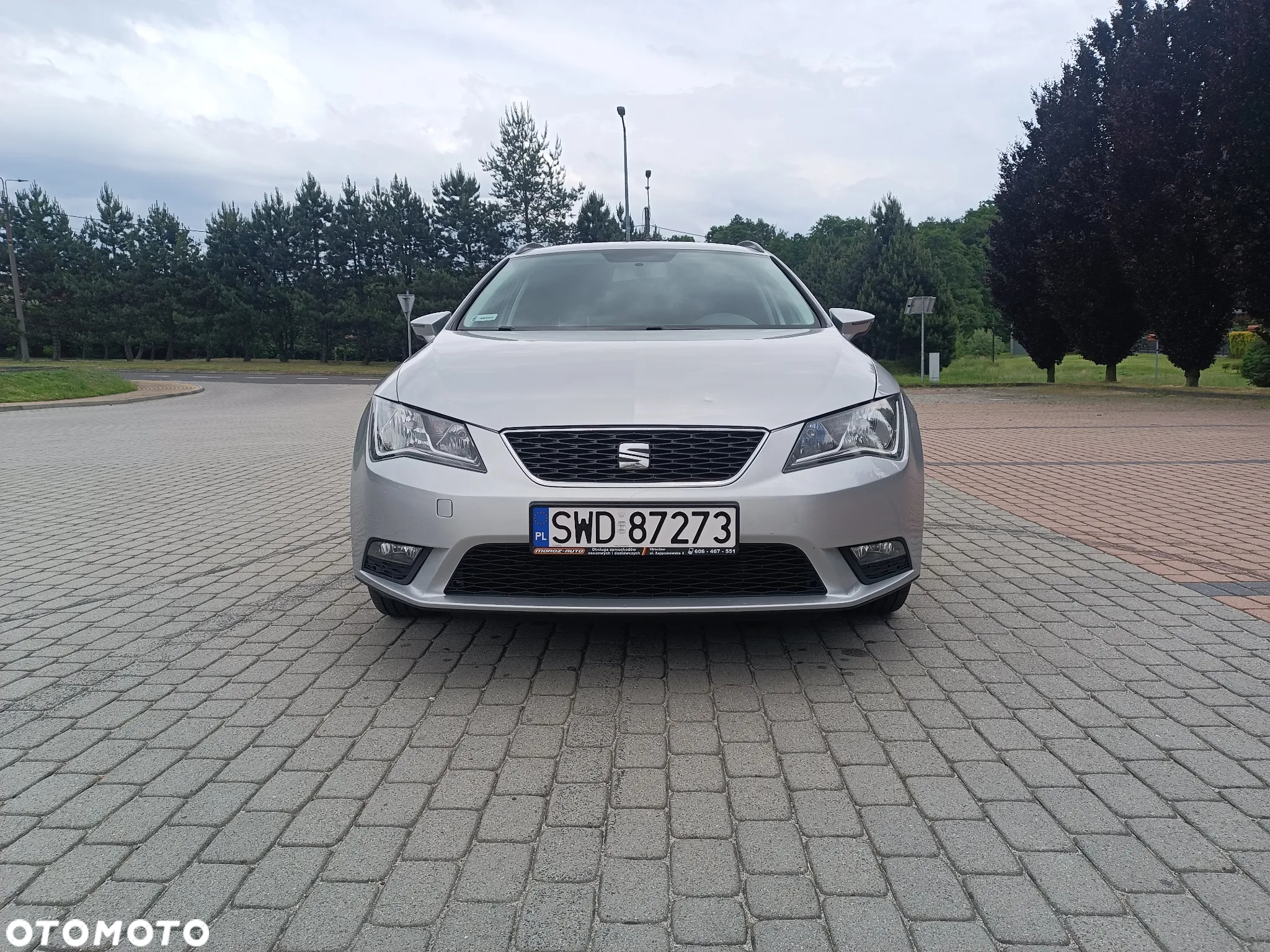 Seat Leon 1.6 TDI Entry - 4