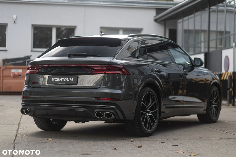 Audi SQ8 - 16