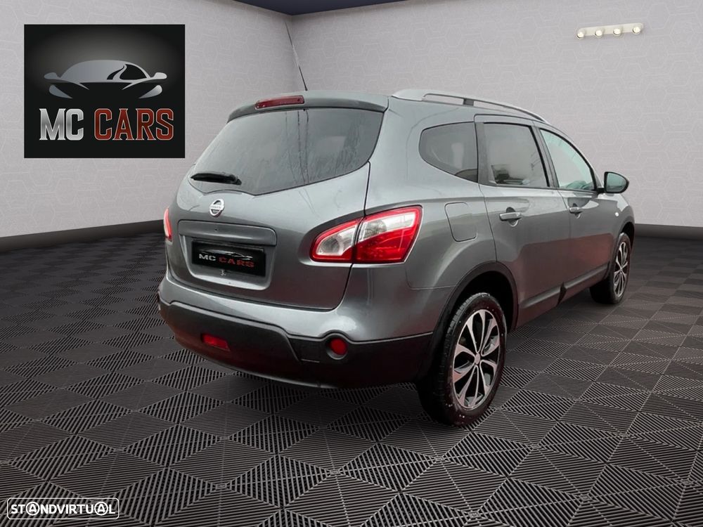 Nissan Qashqai +2 1.5 dCi Tekna Premium 18 360 - 5
