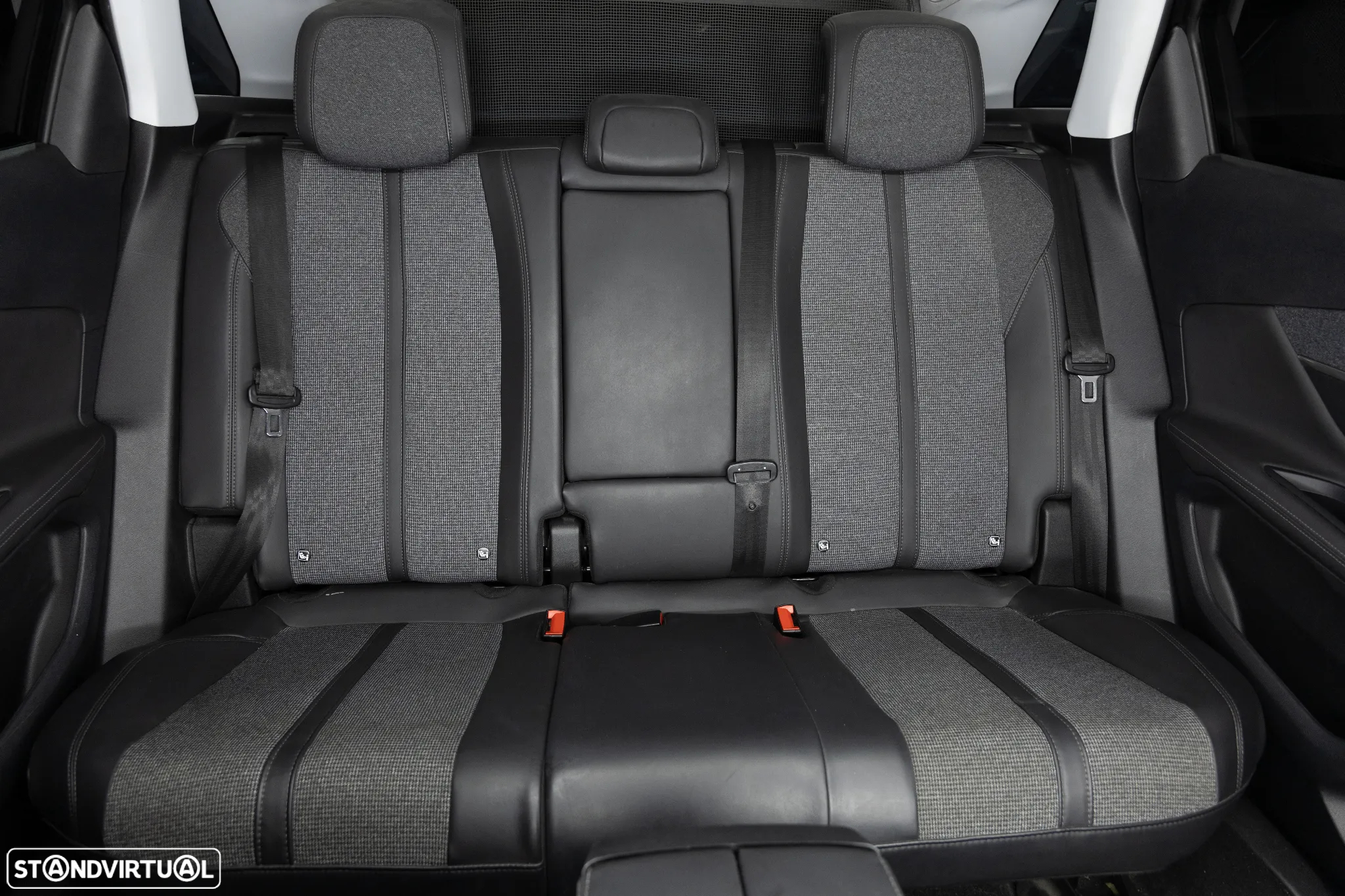 Peugeot 3008 1.2 PureTech Allure Pack - 12