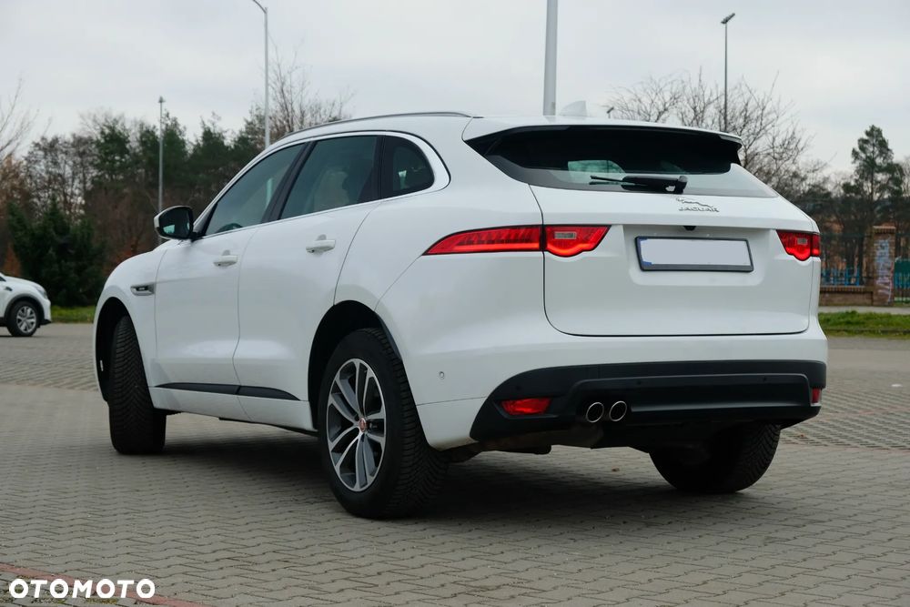 Jaguar F-Pace 20d AWD R-Sport - 7