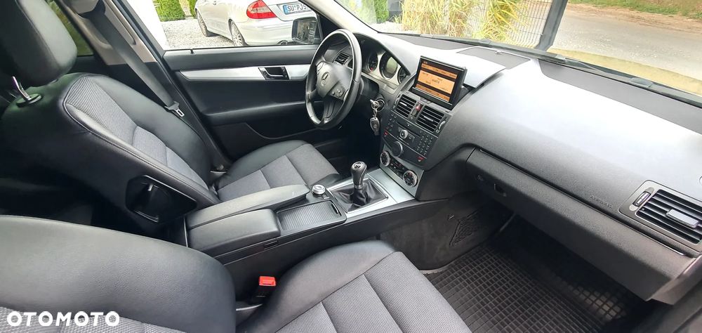 Mercedes-Benz Klasa C 200 Kompressor Avantgarde - 34