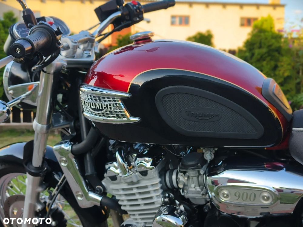 Triumph Thunderbird - 27