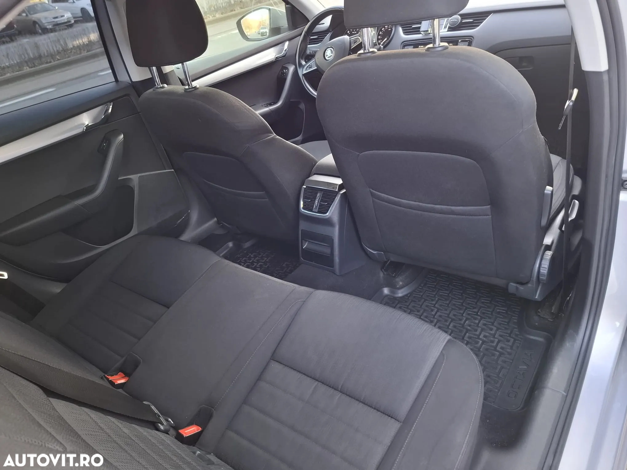 Skoda Octavia 1.6 TDI Ambition - 12
