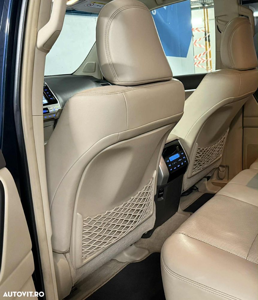 Toyota Land Cruiser 2.8l D-4D 204 CP A/T 7 locuri Luxury AVS - 12