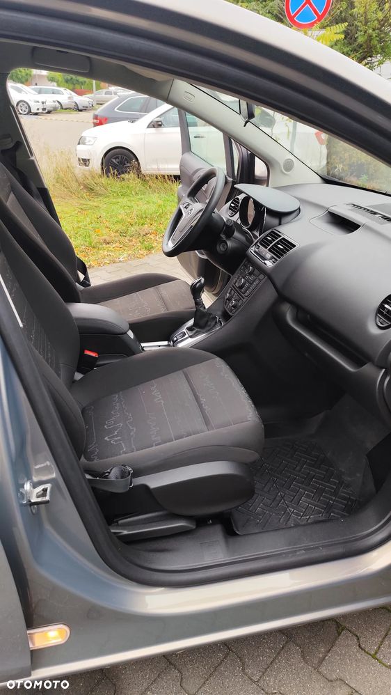 Opel Meriva - 11