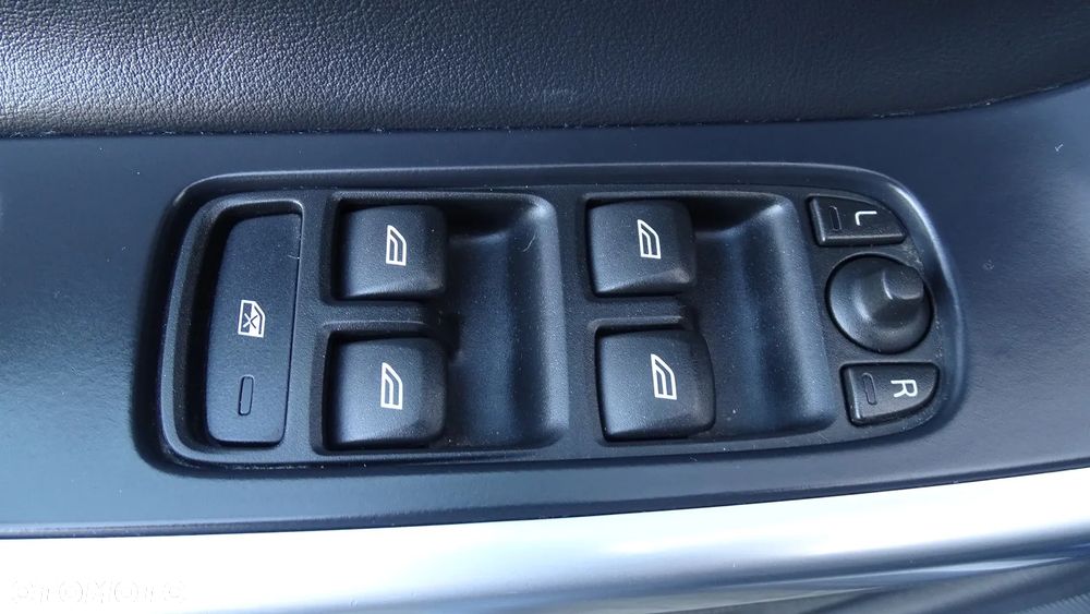 Volvo XC 60 D3 Geartronic Ocean Race - 16