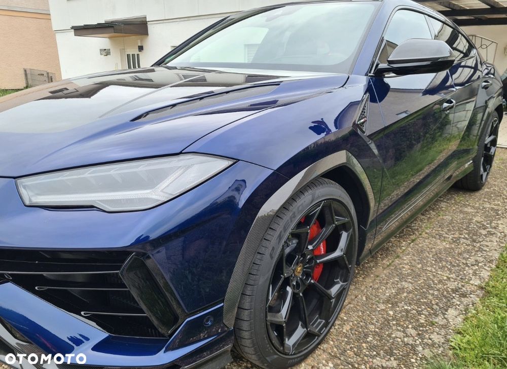 Lamborghini Urus Standard - 1