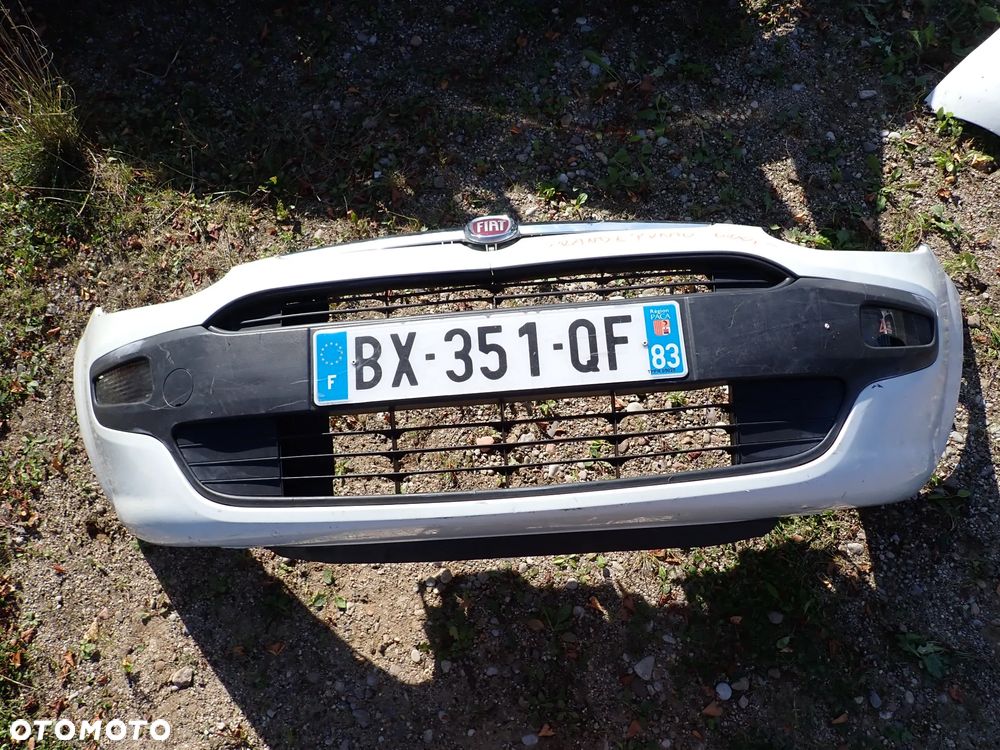 FIAT PUNTO EVO ZDERZAK PRZÓD - 1