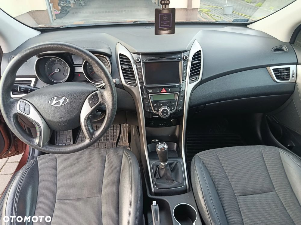 Hyundai i30 1.4 CRDi Premium - 16