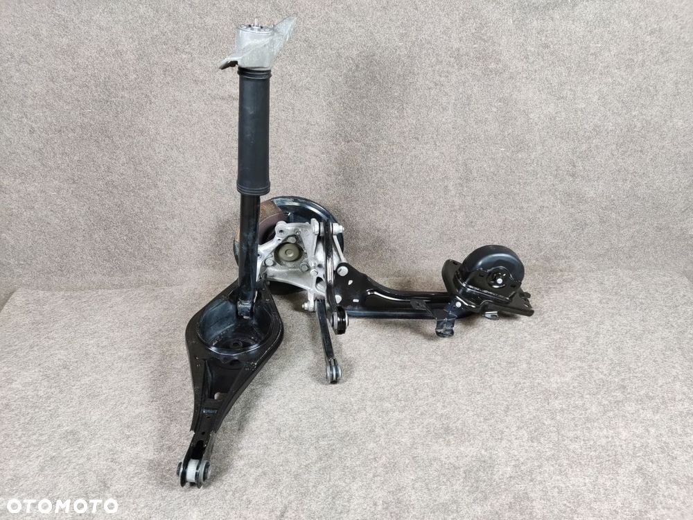 VOLVO XC40 2.0T T4 17-21r Zwrotnica Piasta Wahacz Zawieszenie Lewy Tył 2WD - 4