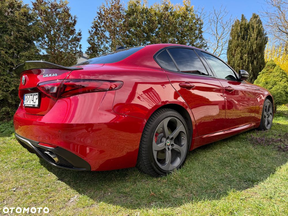 Alfa Romeo Giulia 2.0 Turbo 16V AT8-Q4 Veloce Ti - 21