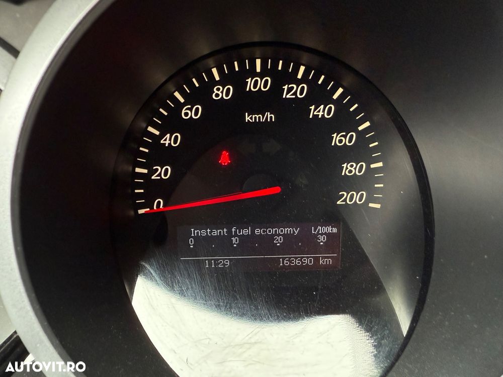Suzuki Grand Vitara 1.9 DDiS Club DPF - 4