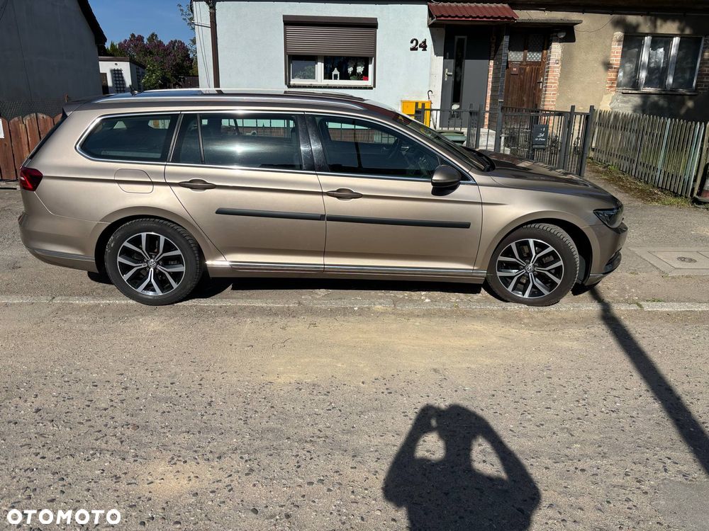 Volkswagen Passat Variant 1.8 TSI (BlueMotion Technology) DSG Comfortline - 12