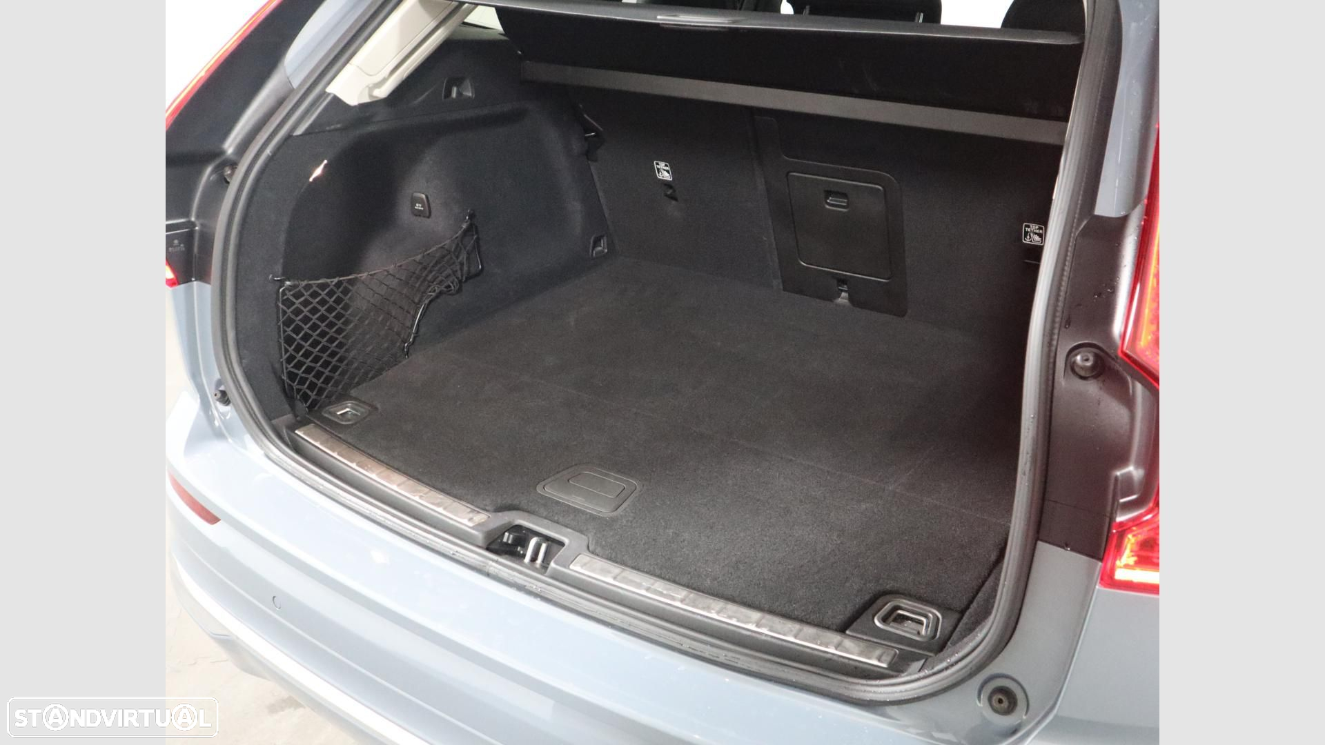 Volvo XC 60 2.0 T8 PHEV Plus Bright AWD - 7