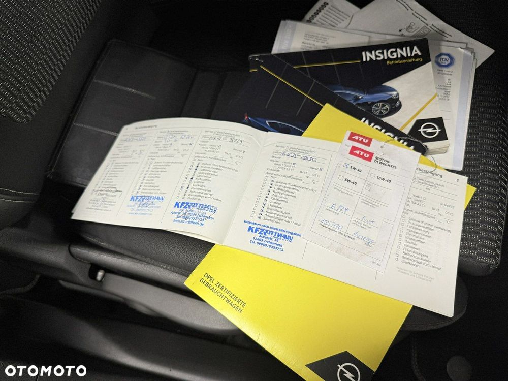 Opel Insignia - 30