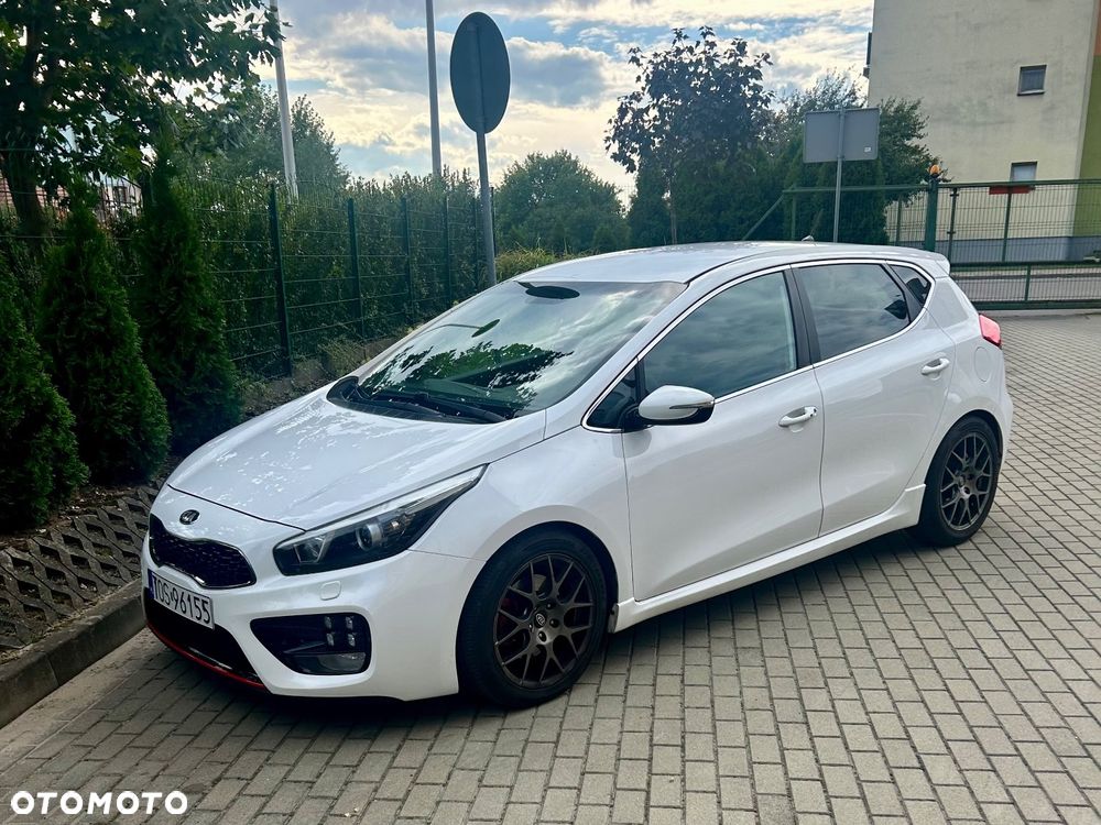 Kia Ceed 1.6 T-GDI GT L - 8