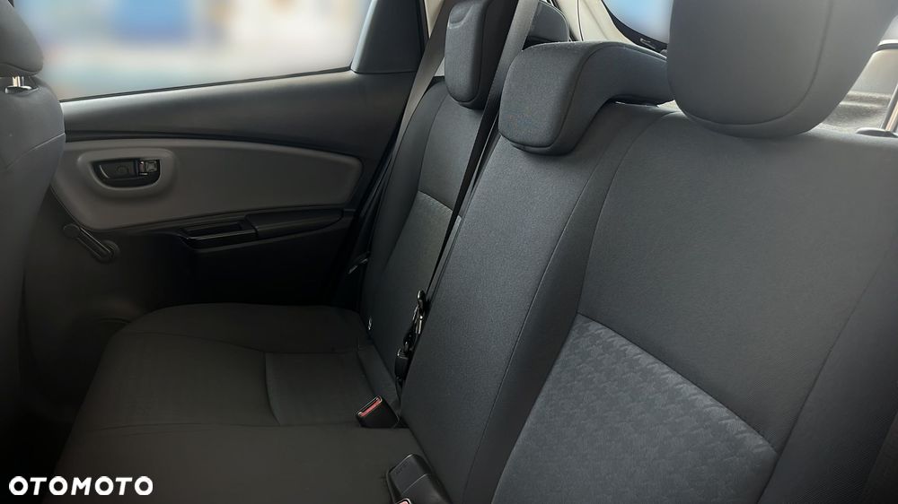 Toyota Yaris - 15