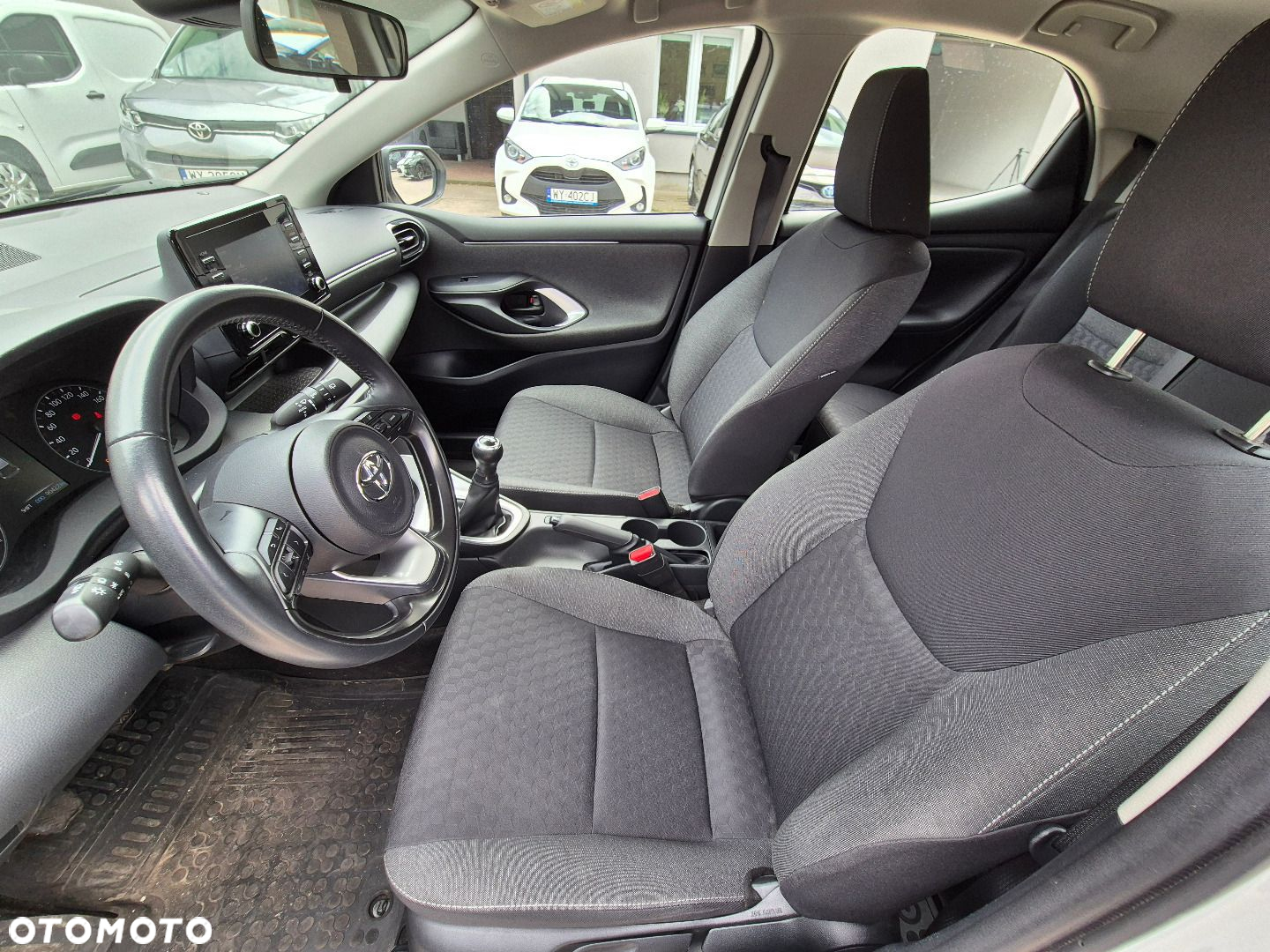 Toyota Yaris - 8