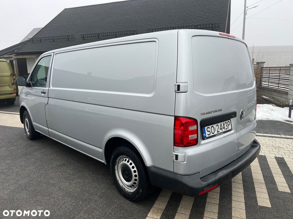 Volkswagen Transporter - 4