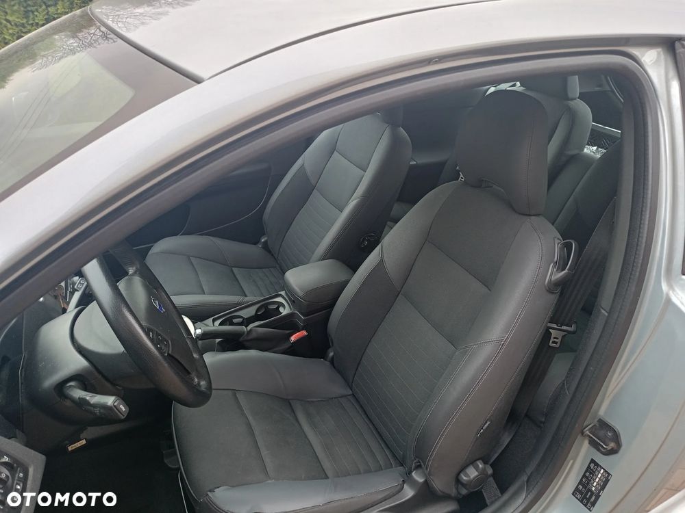 Volvo C30 2.0D Momentum - 7