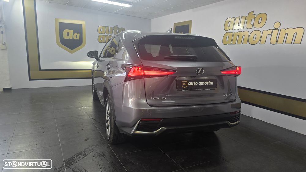 Lexus NX 300h Executive+ - 15