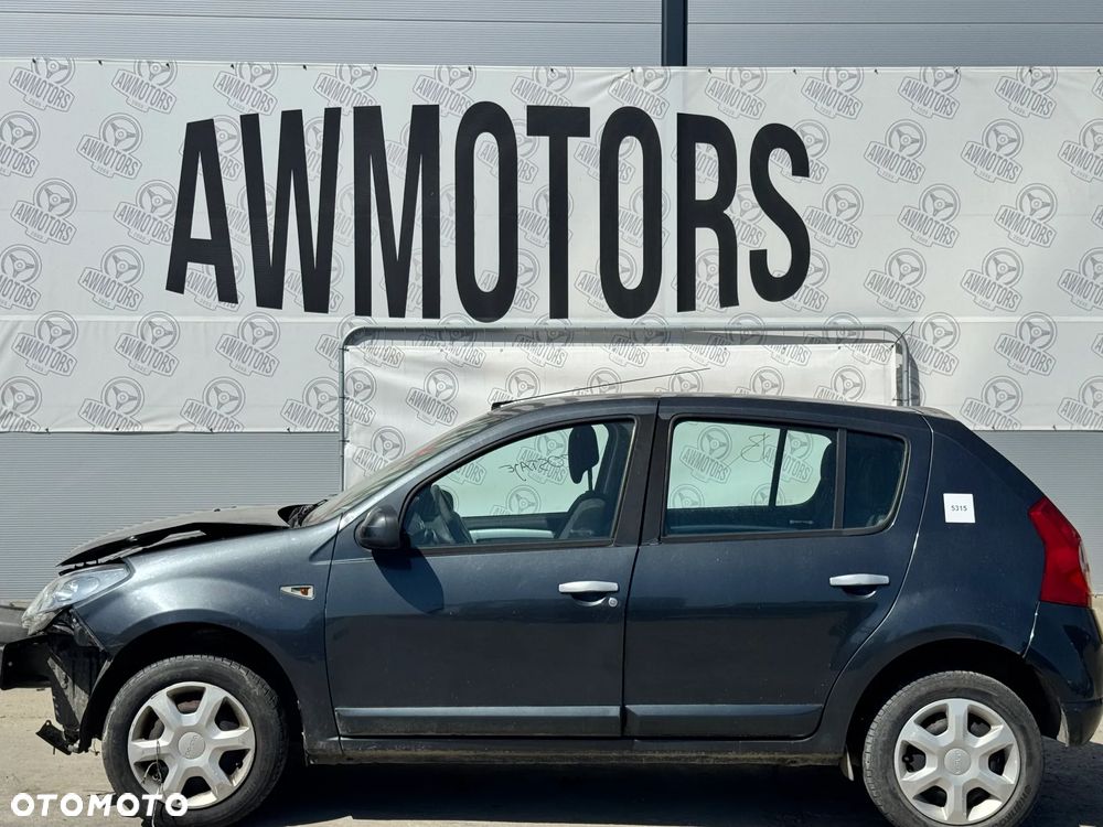 DACIA SANDERO 2009 *SAMOCHÓD NA CZĘŚCI*5315 MASKA, LAMPA, DRZWI, LUSTERKO, ZDERZAK, GRILL, BŁOTNIK, KLAPA, BELKA, DESKA, FOTELE, KANAPA, ĆWIARTKA KIEROWNICA, TARCZE, ZACISKI, ZAWIESZENIE, KOMPLETNY PRZÓD, KOMPLETNY TYŁ, LICZNIK, ZEGARY, PRAWE LEWE PRZÓD TYŁ - 3