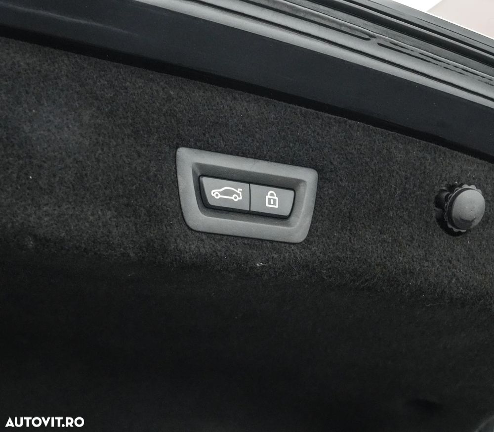 BMW Seria 7 730d - 29