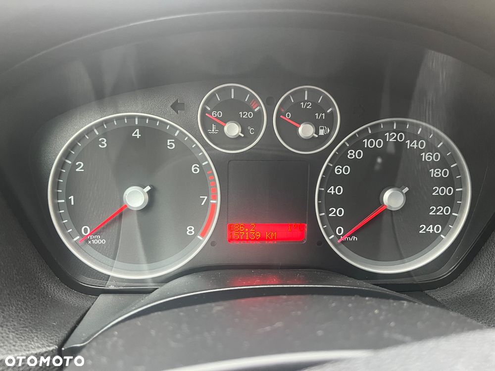 Ford Focus 1.6 Ti-VCT Trend + - 8