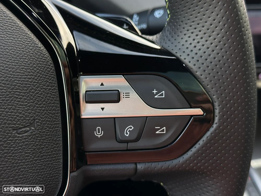 Peugeot 408 225 e-EAT8 GT - 22