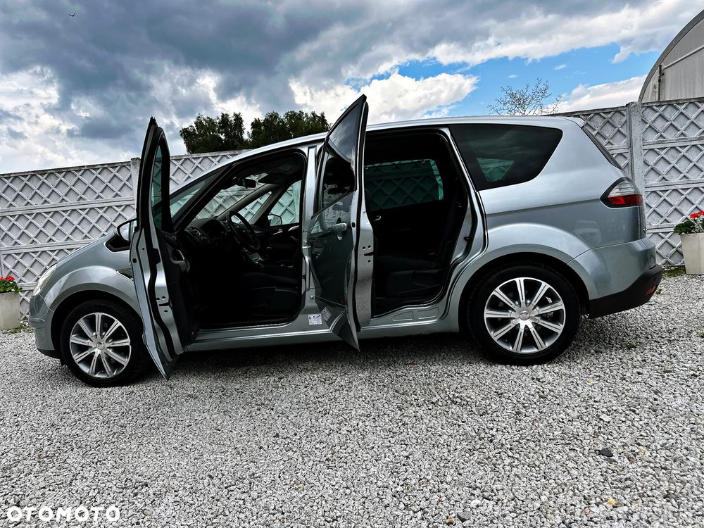 Ford S-Max 2.0 Titanium - 35