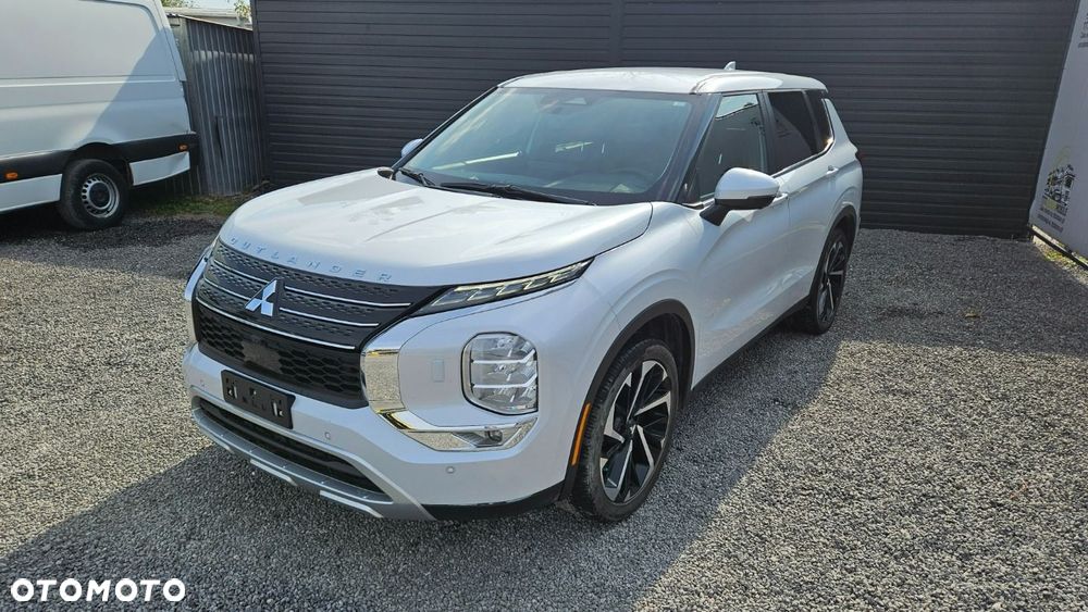 Mitsubishi Outlander - 5