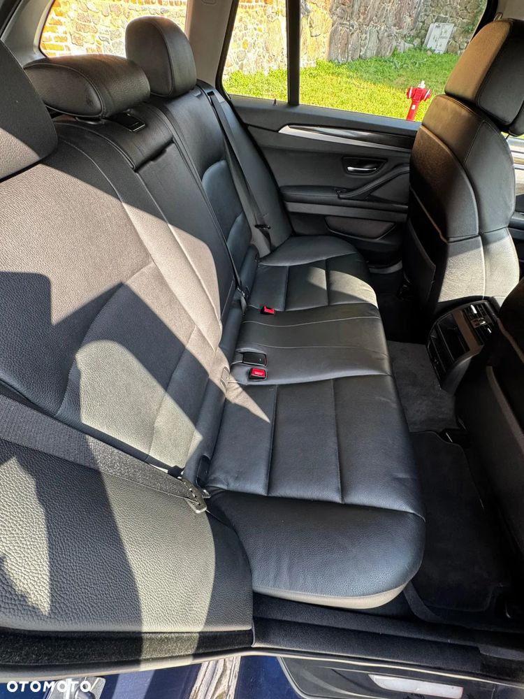 BMW Seria 5 535d Touring - 12
