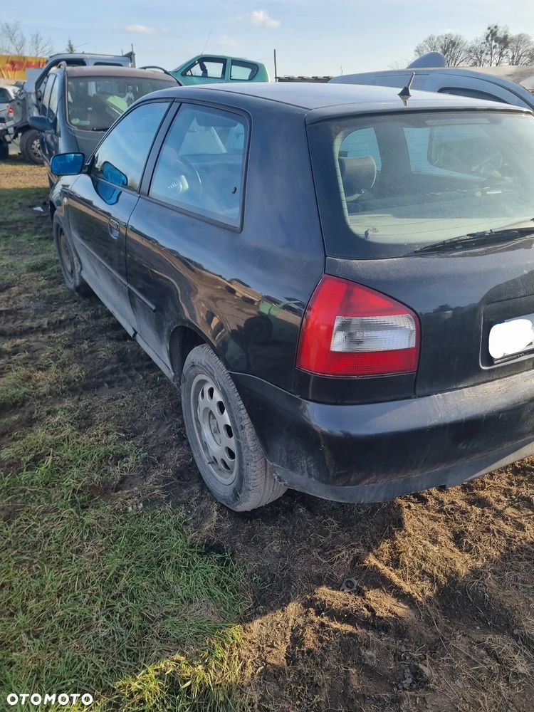 Audi A3 8l lift 3d 1.6sr 8v AVU skrzynia DUU lakier LZ9W na części - 4