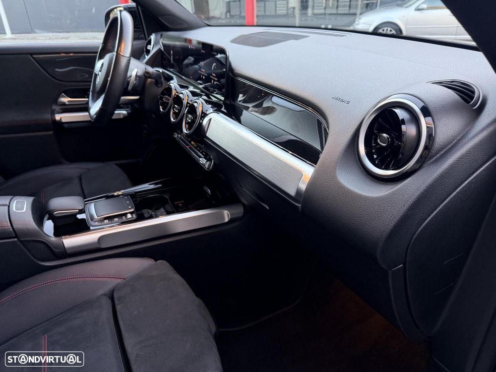 Mercedes-Benz GLB 180 d AMG Line - 19
