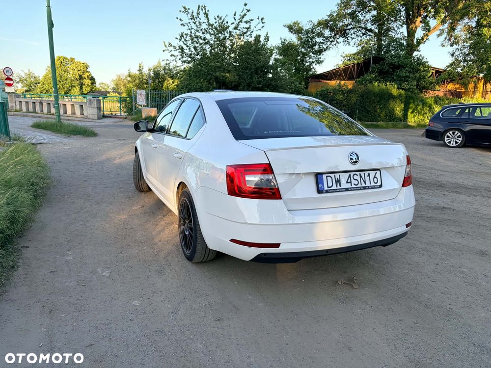 Skoda Octavia 1.5 TSI ACT Ambition - 6
