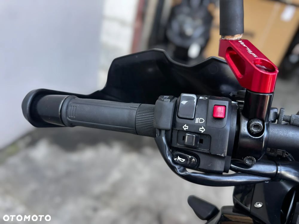 Kawasaki Versys 650 - 18