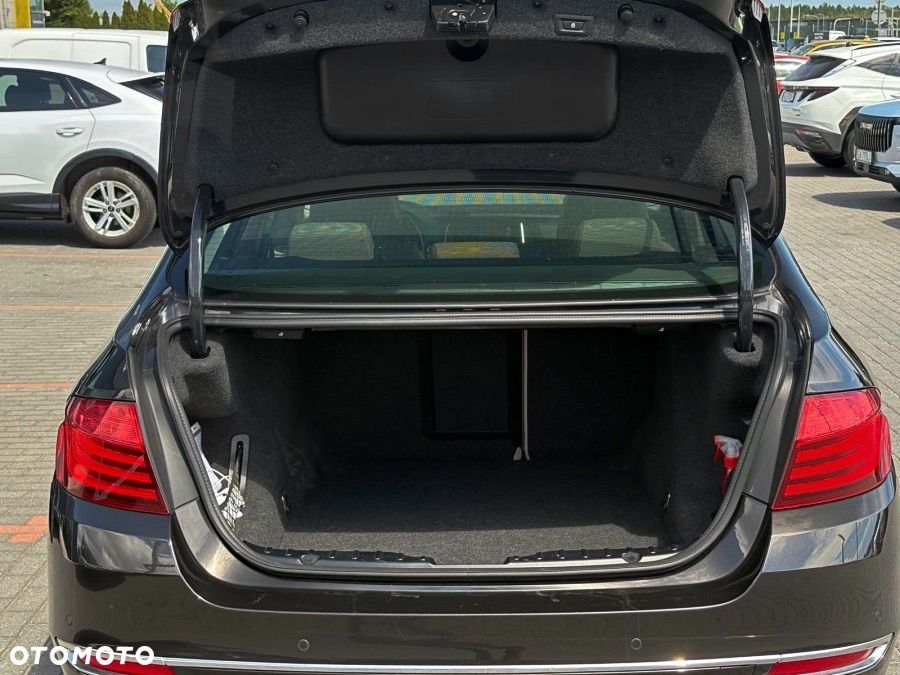 BMW Seria 5 525d xDrive Luxury Line - 15