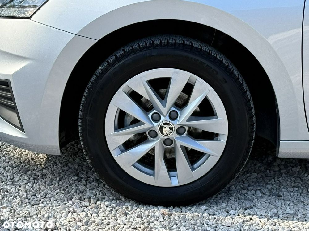 Skoda Fabia 1.0 Ambition - 9