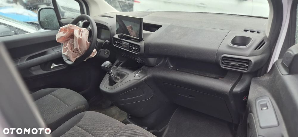 Citroën BERLINGO - 19