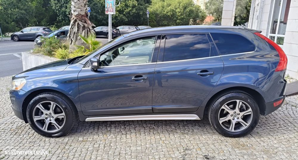 Volvo XC 60 2.0 D3 Drive Momentum - 11