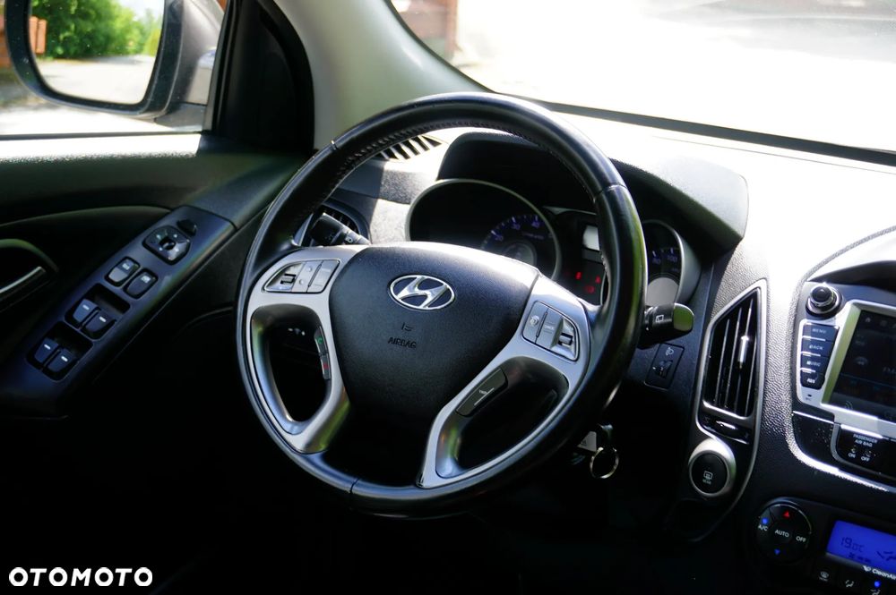 Hyundai ix35 1.6 2WD Fifa World Cup Edition - 30