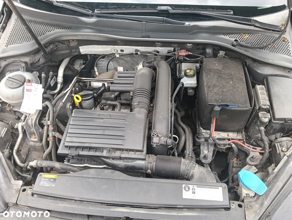 Volkswagen Golf 1.2 TSI BlueMotion Technology Comfortline - 10
