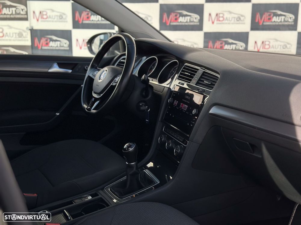 VW Golf 1.0 TSI Stream - 32